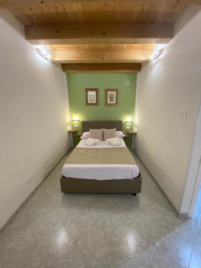 Tanto Di Cappello Home Palermo Exterior photo