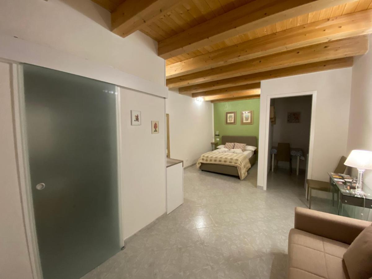 Tanto Di Cappello Home Palermo Exterior photo