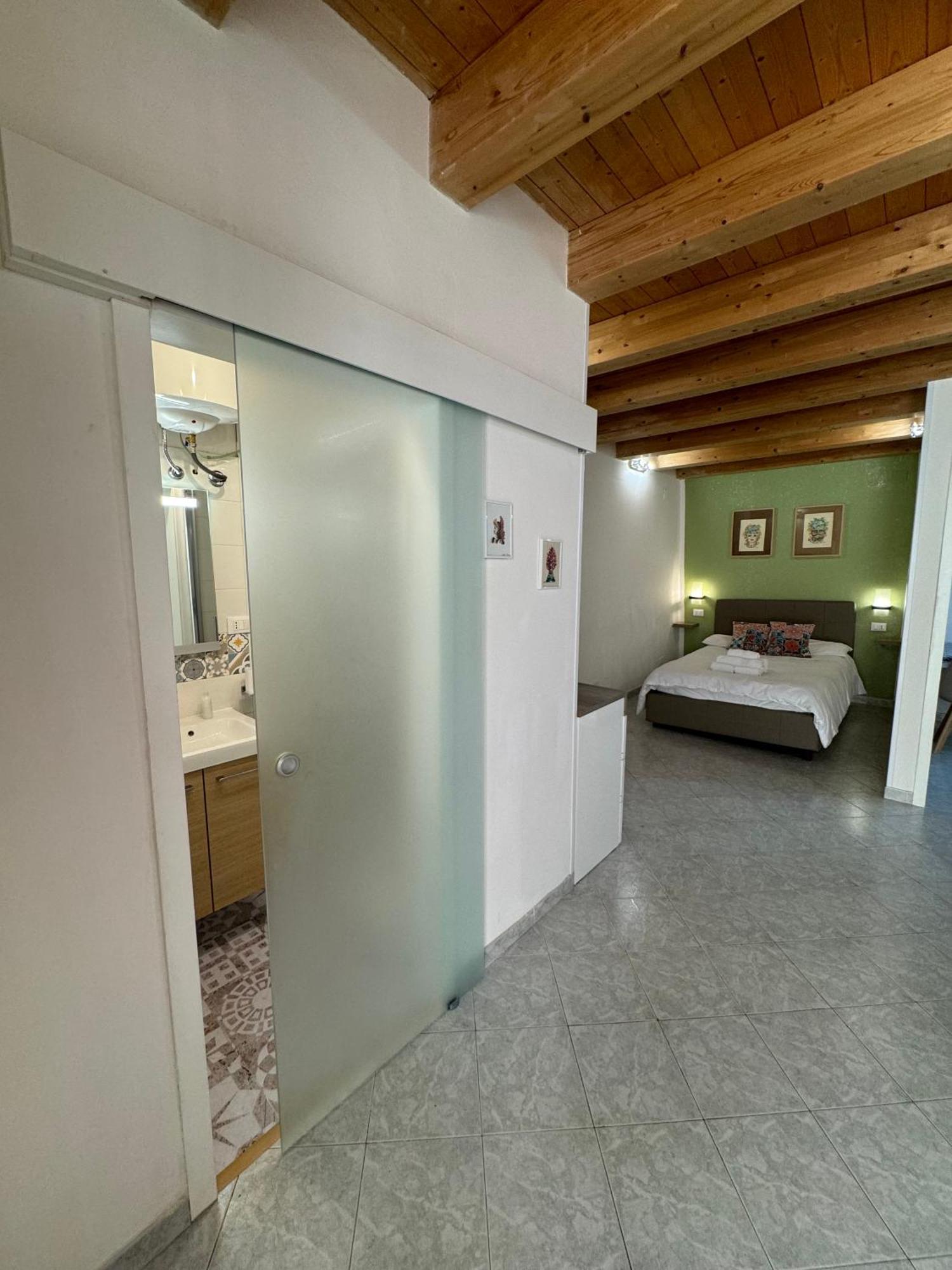 Tanto Di Cappello Home Palermo Exterior photo